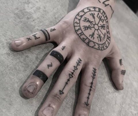 hand vegvisir