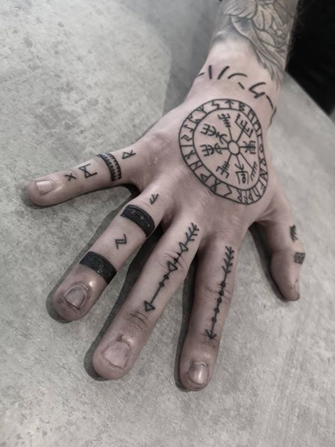 hand vegvisir